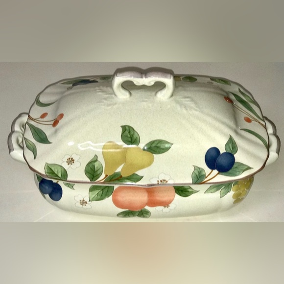 Vintage Discontinued MIKASA Country Classics FRUIT PANORAMA Lidded Tureen - Picture 2 of 10